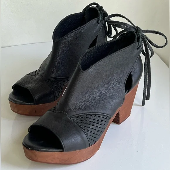 Free People Black Leather Mules with Brown Heels - Picture 3 of 15